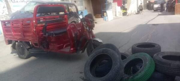 تسكير الشارع العام في مخيم البداوي