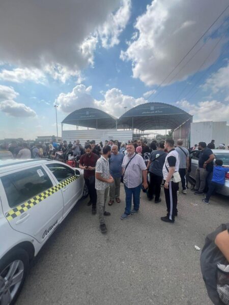 (حَمَلَة الجوازات الأجنبية) سيسمح بمغادرة غزة لــ