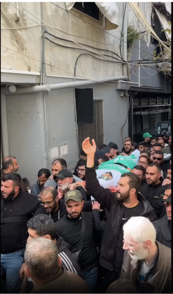 مخيمات لبنان تزفُّ عريساً آخر