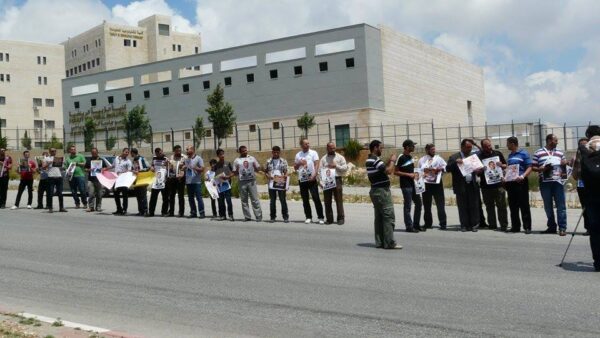 الأسرى السياسيين في سجن الجنيد للسلطة يتجهون للإضراب عن الطعام