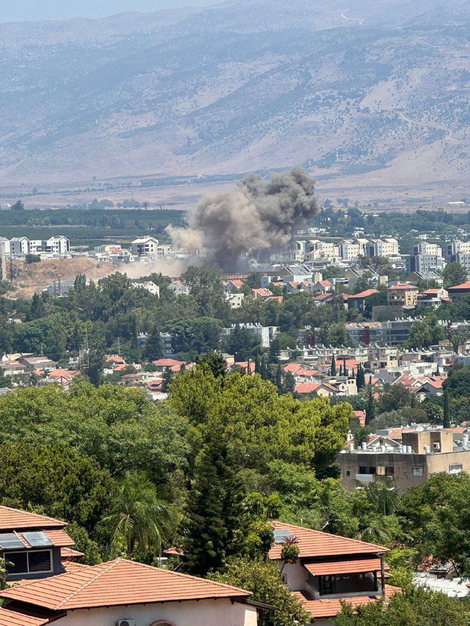 وسائل إعلام عبرية: الصورة الأولية للحظة انفجار صاروخ ثقيل في…