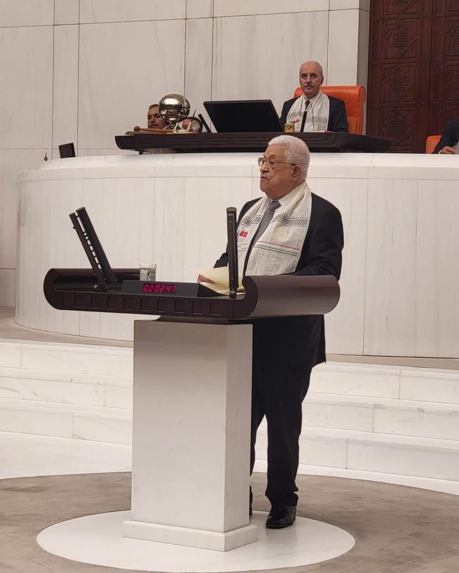 رئيس السلطة الفلسطينية محمود عباس أمام البرلمان التركي: القتلة ومجرمو…