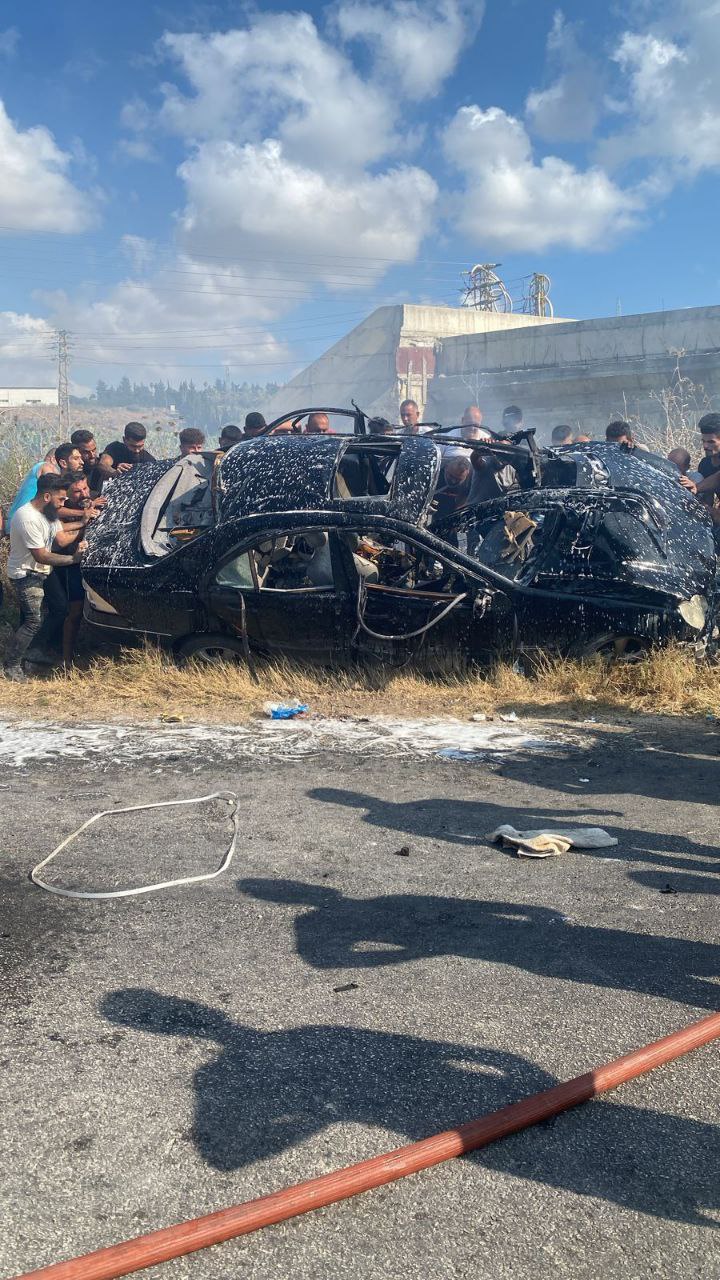 شهيد بقصف طيران الاحتلال سيارة على مفترق بلدة معركة بمدينة…