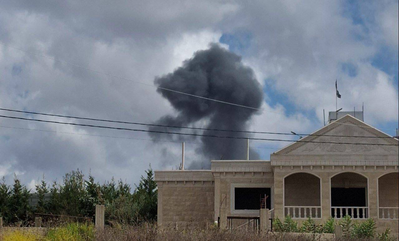 طيران الاحتلال الحربي يشنّ غارتين  على أطراف بلدتي كونين…