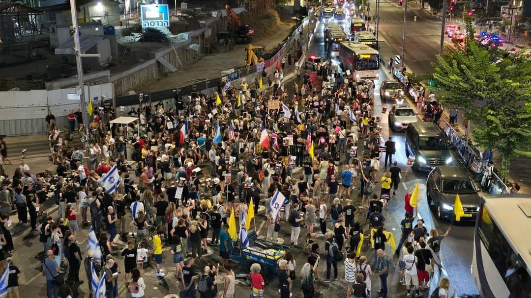 عائلات أسرى الاحتلال : 
نتنياهو لم يفوت أي فرصة لعرقلة…