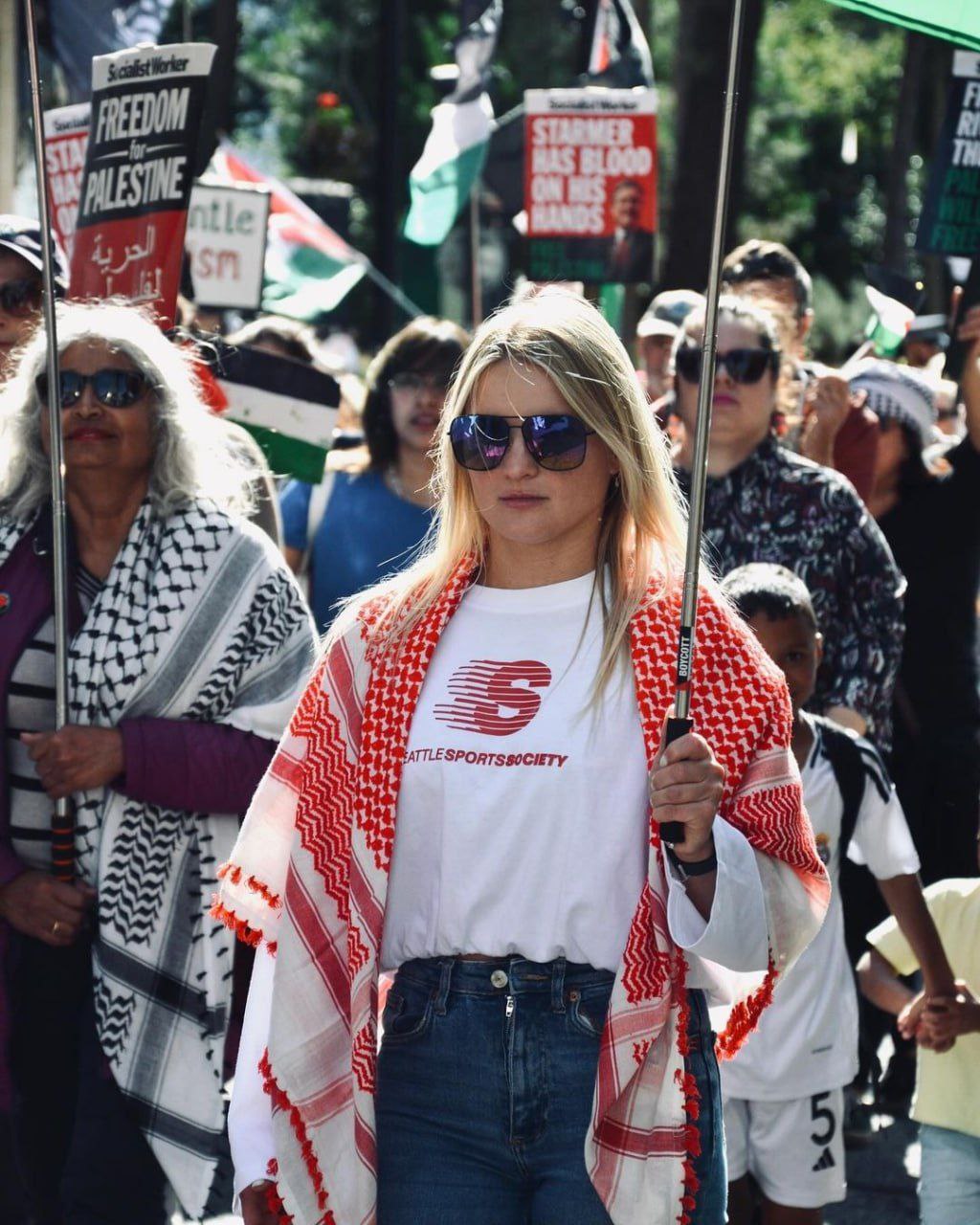 🔴 مظاهرة في بورنموث في إنجلترا دعما لفلسطين وتنديدا بحرب…