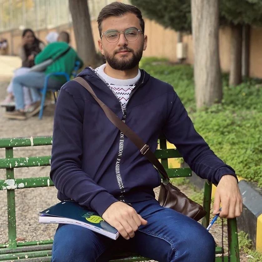 ارتقاء الصحفي في قناة “الميادين” هادي السيد بعد قصف الاحتلال…