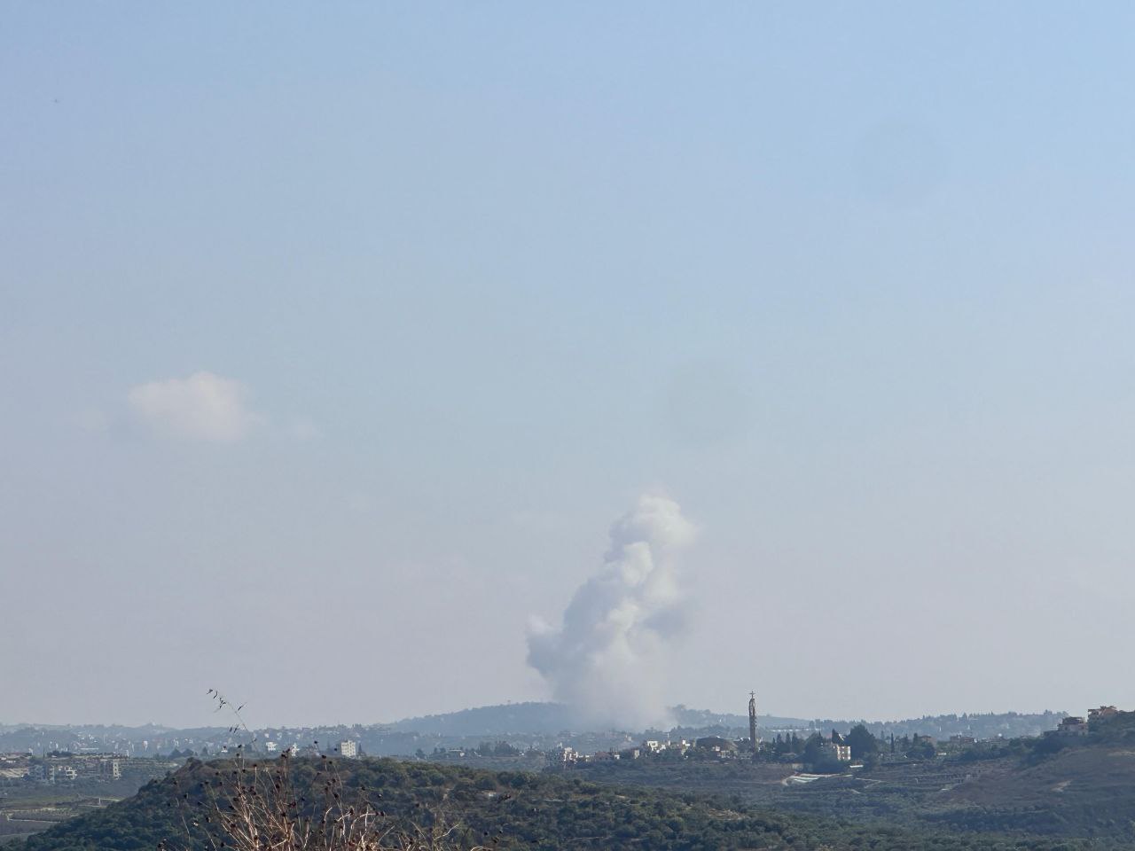 غارة صهيونية تستهدف بلدة جرنايا بين قضاءي صيدا وجزين جنوبي…