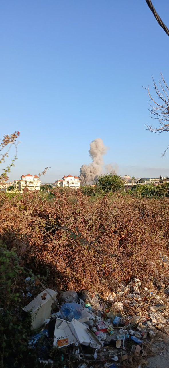 غارة إسرائيلية تستهدف مبنى سكنياً بين بلدتي برج الشمالي والحوش…