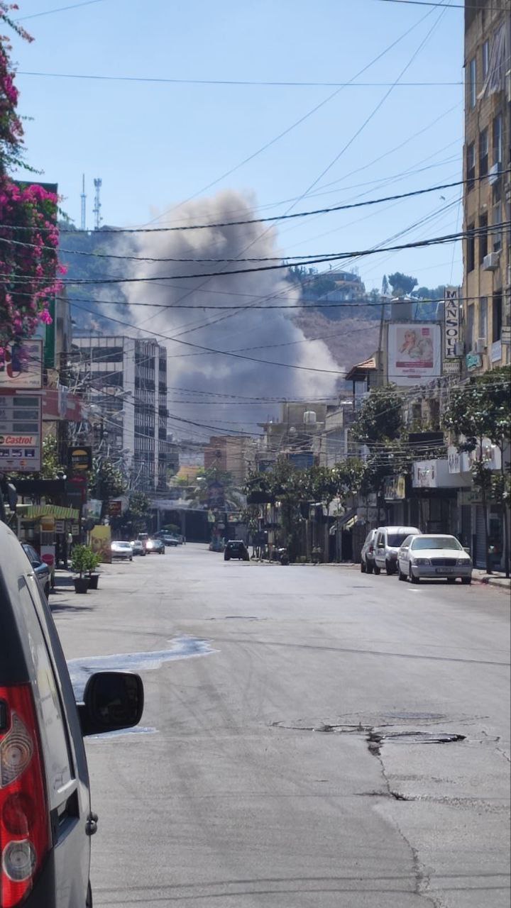 غارة صهيونية تستهدف مدينة النبطية جنوبي لبنان