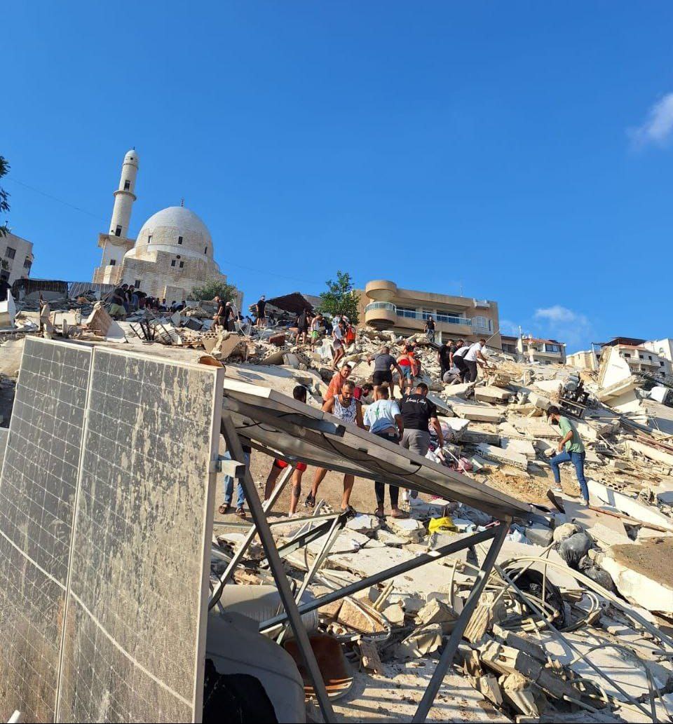 🔴 وزارة الصحة اللبنانية:

32 شهيدا و53 مصابا حصيلة مجزرة عين…