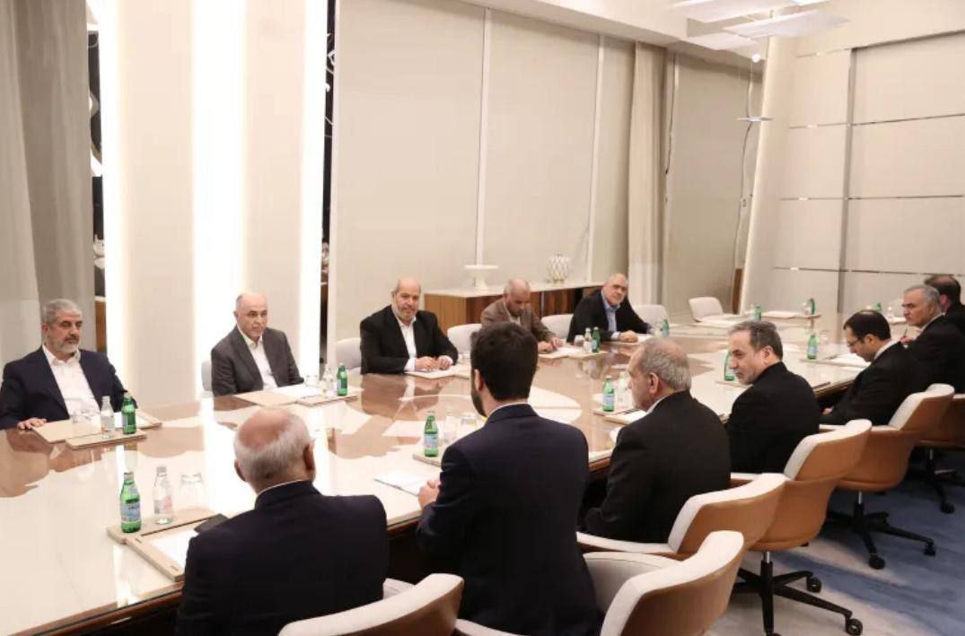 وفد قيادي من حركة حماس يلتقي الرئيس الإيراني مسعود بزشكيان…