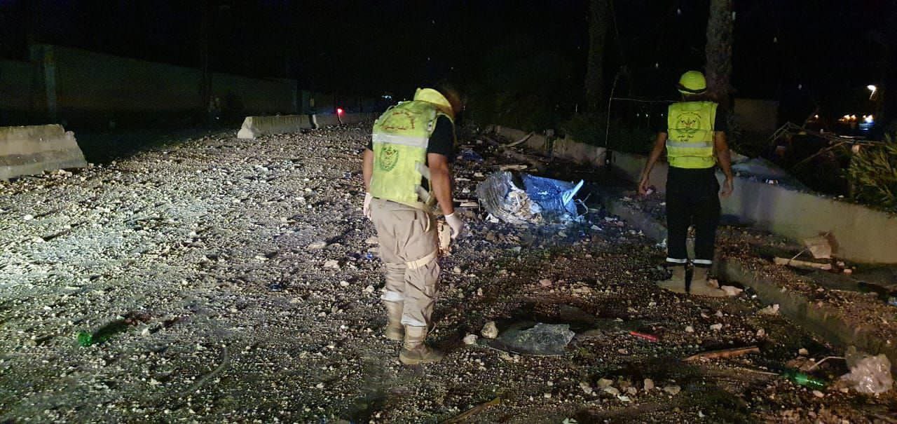 3 جرحى اثر الغارة التي استهدفت مقهى  على كورنيش…