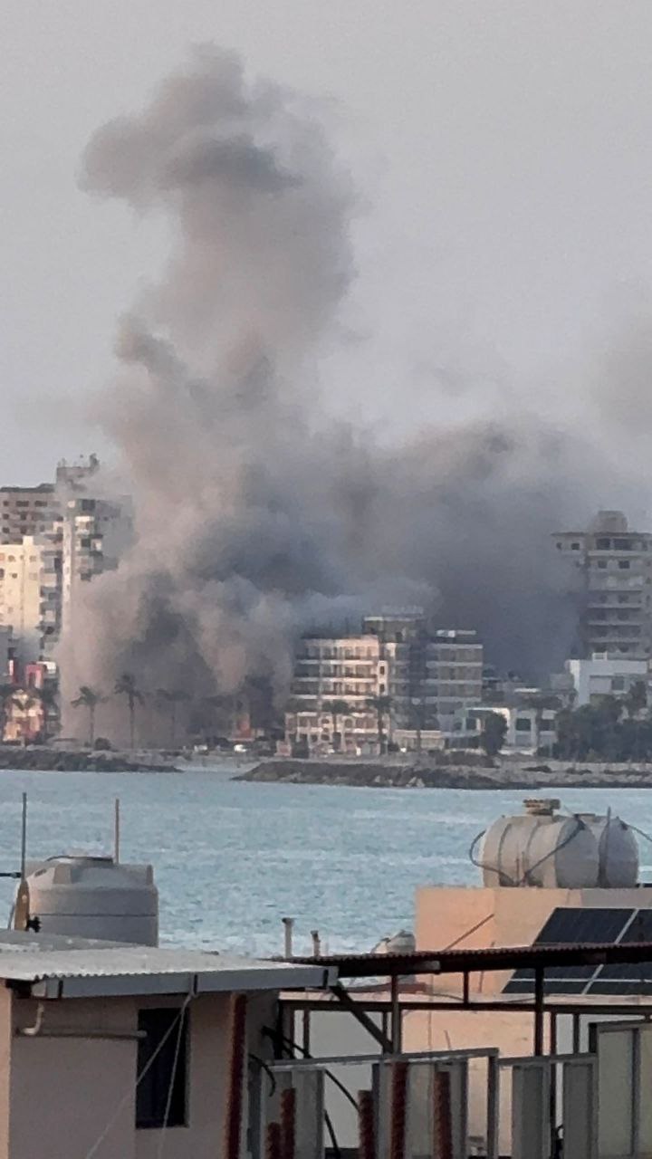 طيران الاحتلال الإسرائيلي يشن غارة على مبنى في مدينة صور…