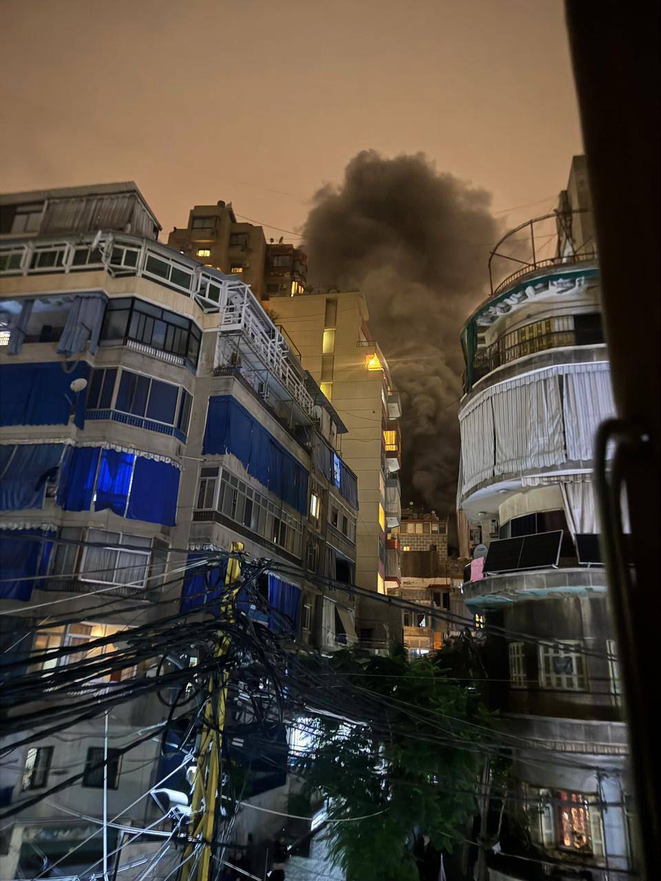 مشاهد جديدة للغارة التي استهدفت بيروت