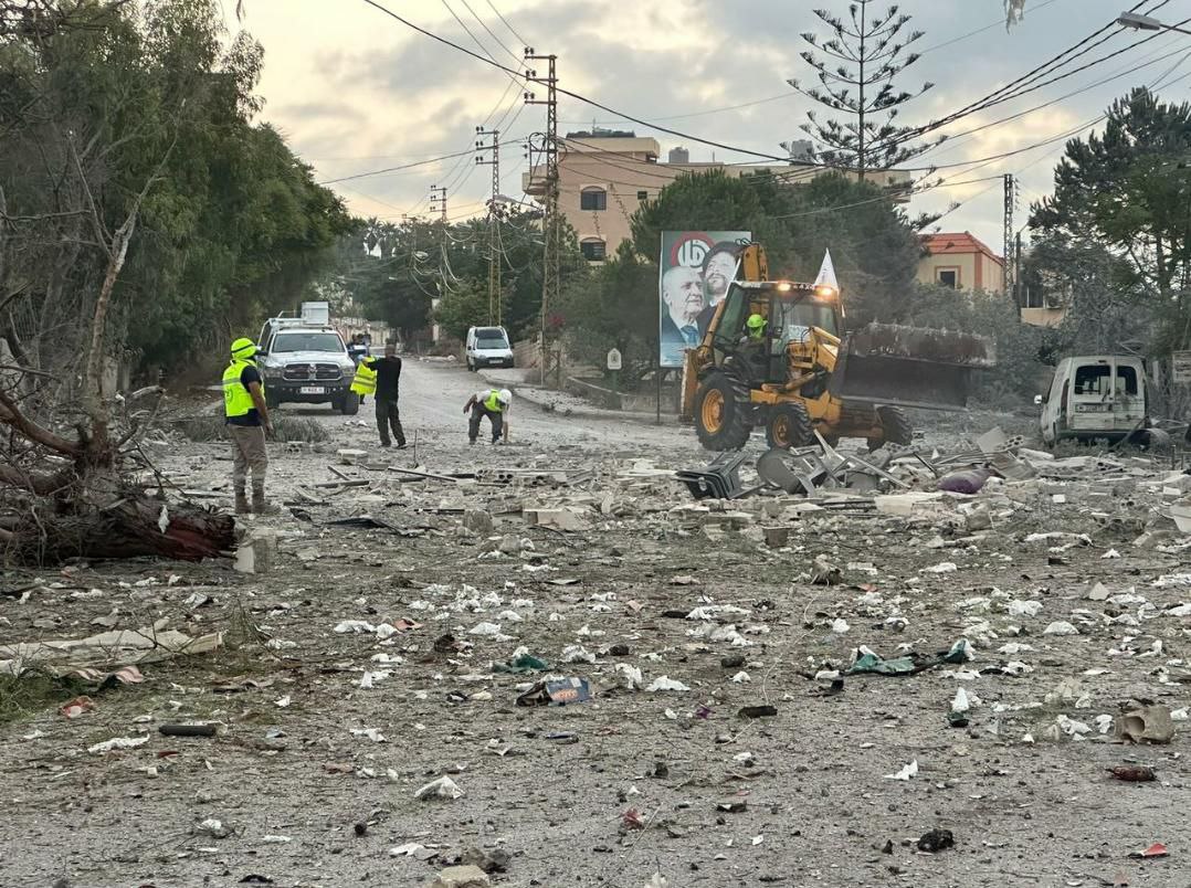 استشهاد شخصين جراء غارة صهيونية استهدفت بلدة أنصار جنوبي لبنان…