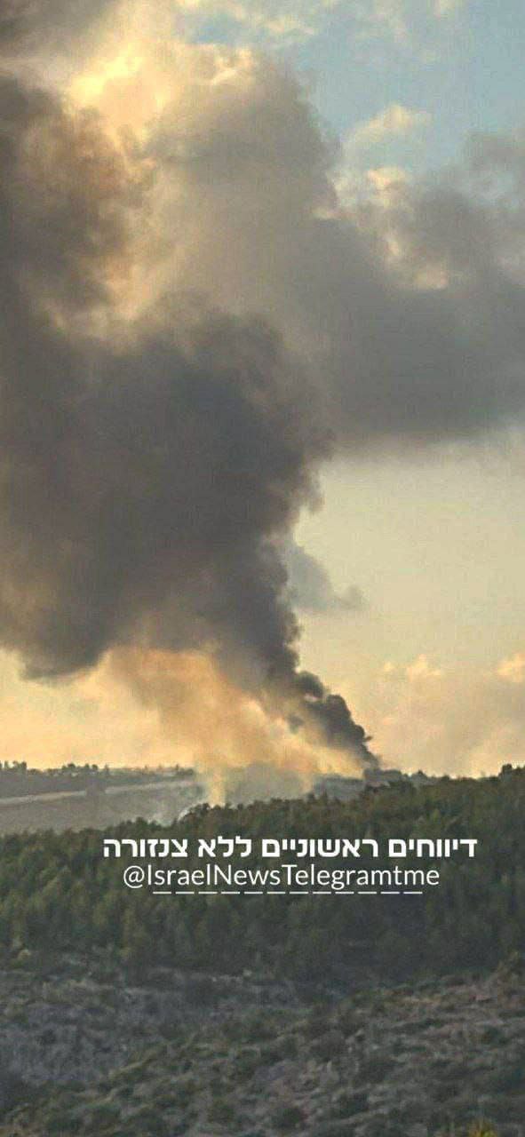 صورة متداولة من مكان الاستهداف في تل ابيب