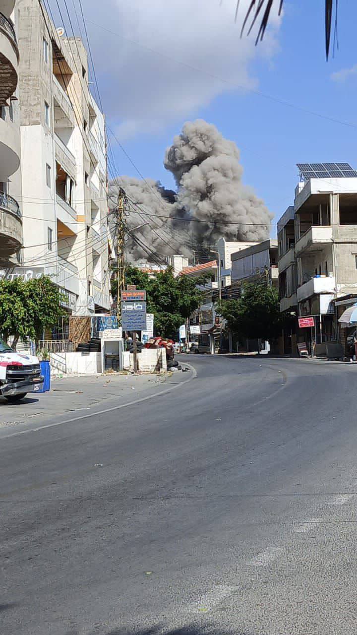 الغارة الصهيونية التي استهدفت البرج الشمالي قضاء صور جنوبي لبنان