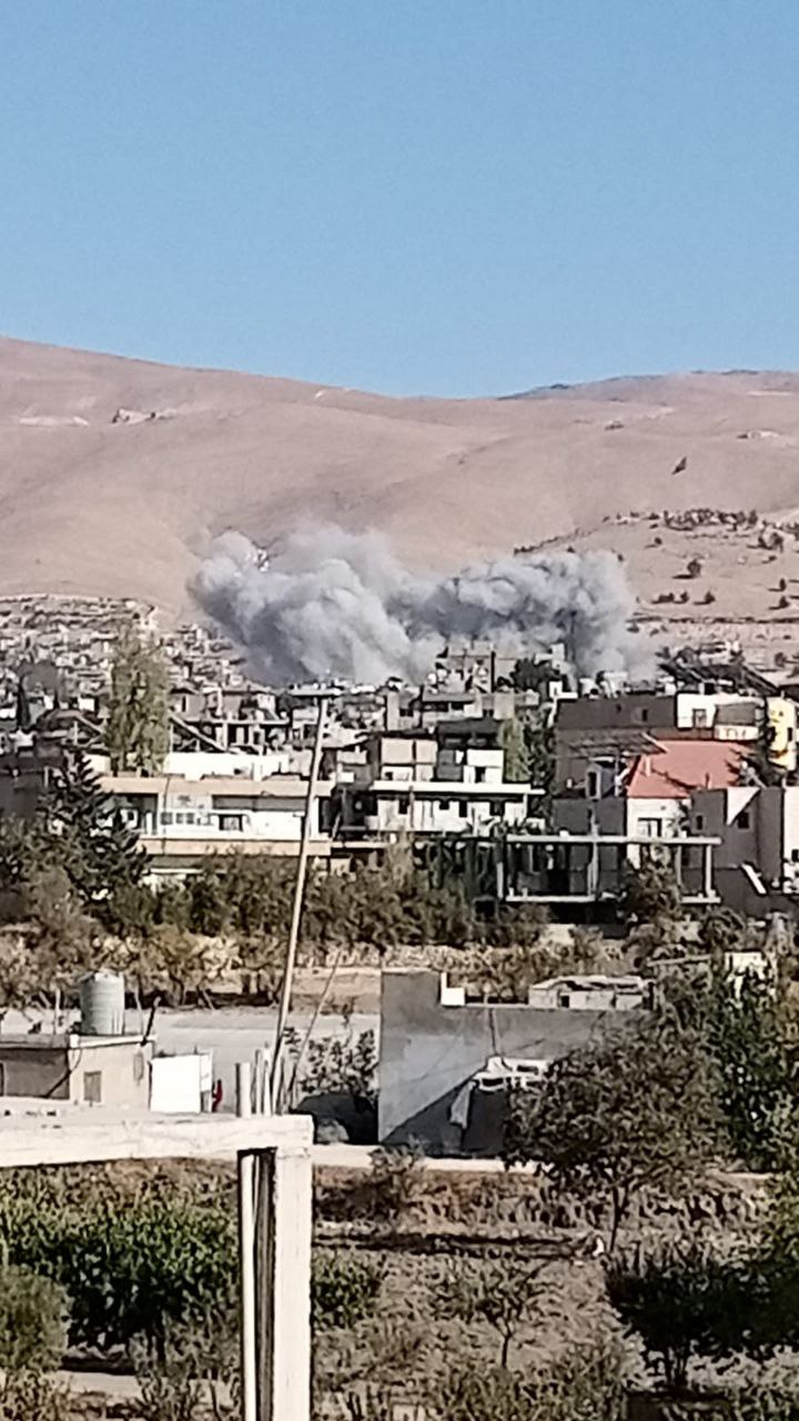 غارة للاحتلال تستهدف حي العسيرة في مدينة بعلبك شرقي لبنان