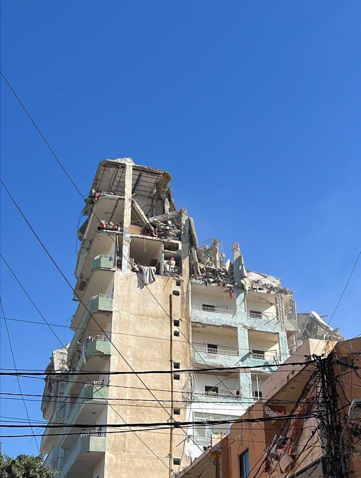 غارة للعدو استهدفت 3 طوابق في بناية برازيليا – المساكن…