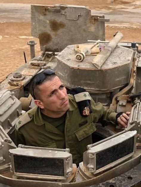 🔴العقيد الصهيوني “إحسان دقسة” قائد لواء 401؛ وهو أعلى ضابط…