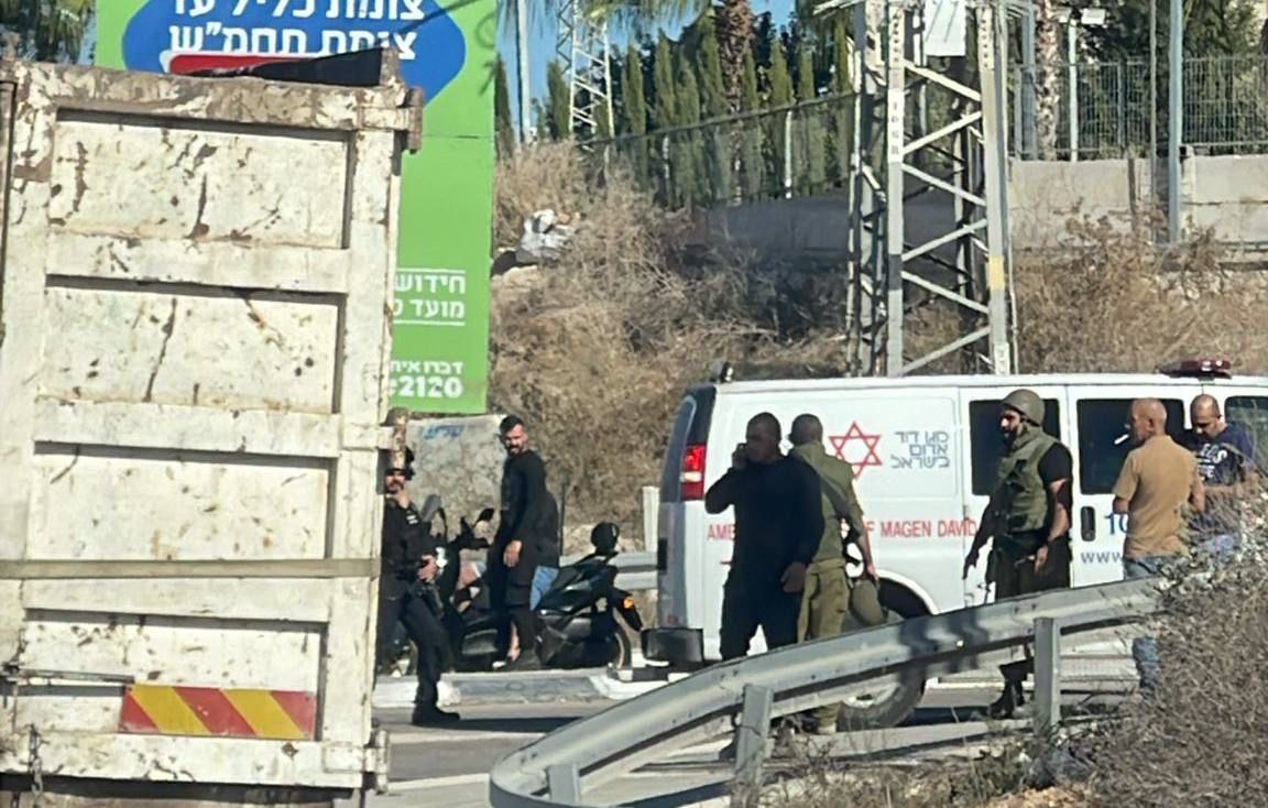 مصادر عبرية: ارتفاع عدد المصابين إلى 4 جراء القصف الصاروخي…