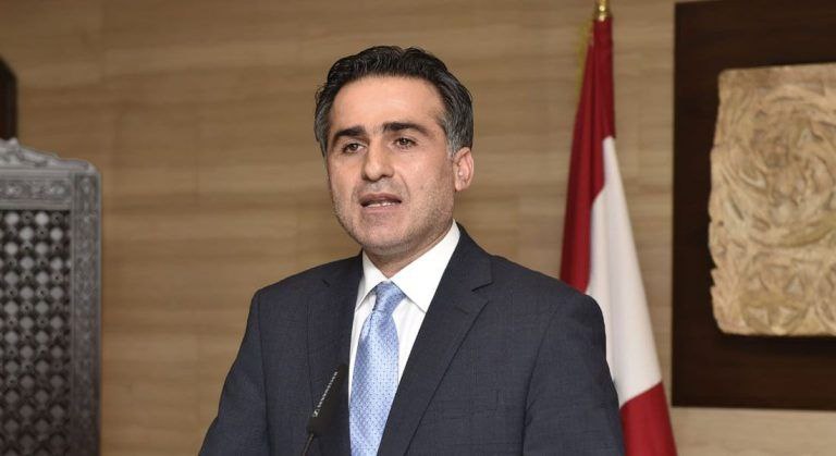 🔴 وزير النقل اللبناني “علي حمية” للجزيرة:

– من أولوياتنا وقف…