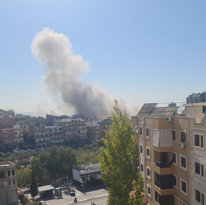 🚨 مسيّرة صهيونية تقصف منزلًا بحارة صيدا