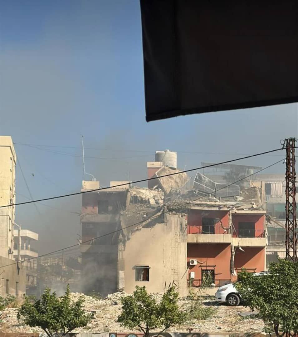 🔴 أنباء أولية عن ارتقاء 3 شهداء جراء العدوان الصهيوني…