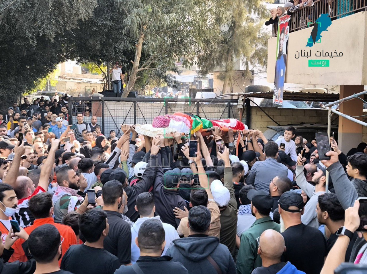 📸صورة من مراسم تشييع الشهيد سليمان حسن