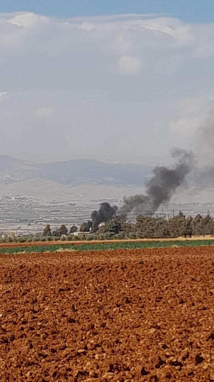 عاجل || مُسيّرة صهيونية تستهدف سيارة في بلدة طليا بالبقاع…