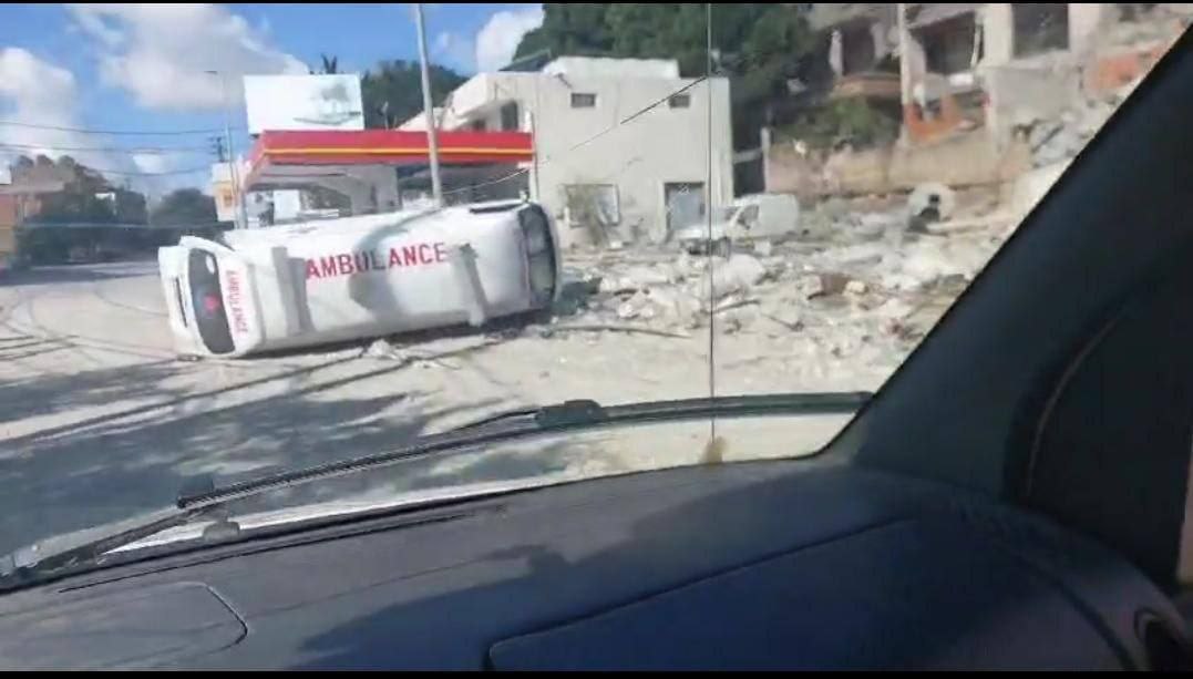 طيران الاحتلال يستهدف فريق الدفاع المدني في الهيئة الصحية الإسلامية…