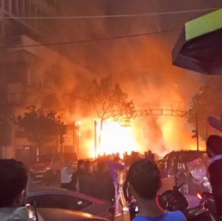 🔴 متابعة – بيروت

تواصل أجهزة الإسعاف والدفاع المدني عملية رفع…