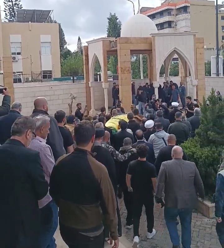 تم دفن الحاج الشهيد “محمد عفيف النابلسي” في باحة مجمع…