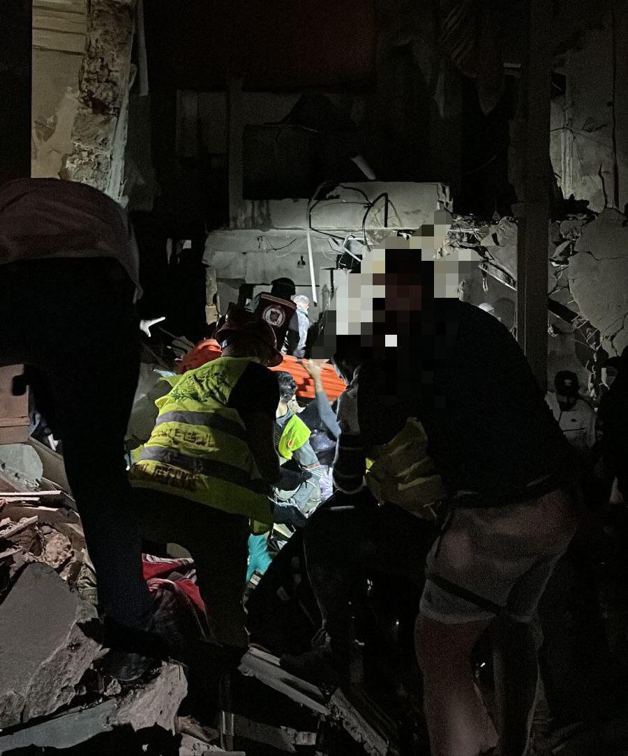 زقاق البلاط،بيروت

أنباء عن وقوع عدد كبير من الجرحى، وتعمل الفرق…