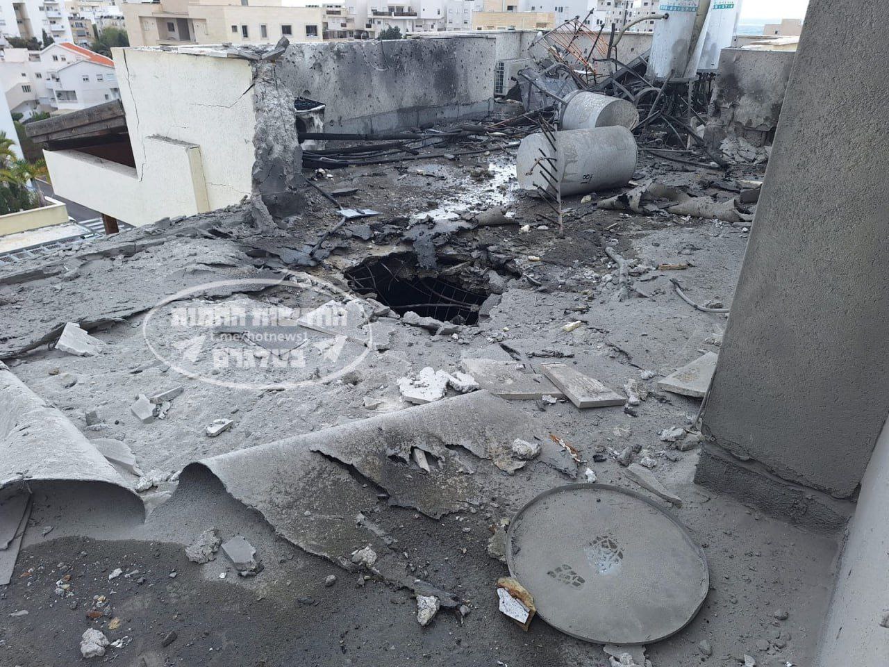 🔴 إصابات مباشرة حققتها صواريخ المقاومة في نهاريا وحيفا.