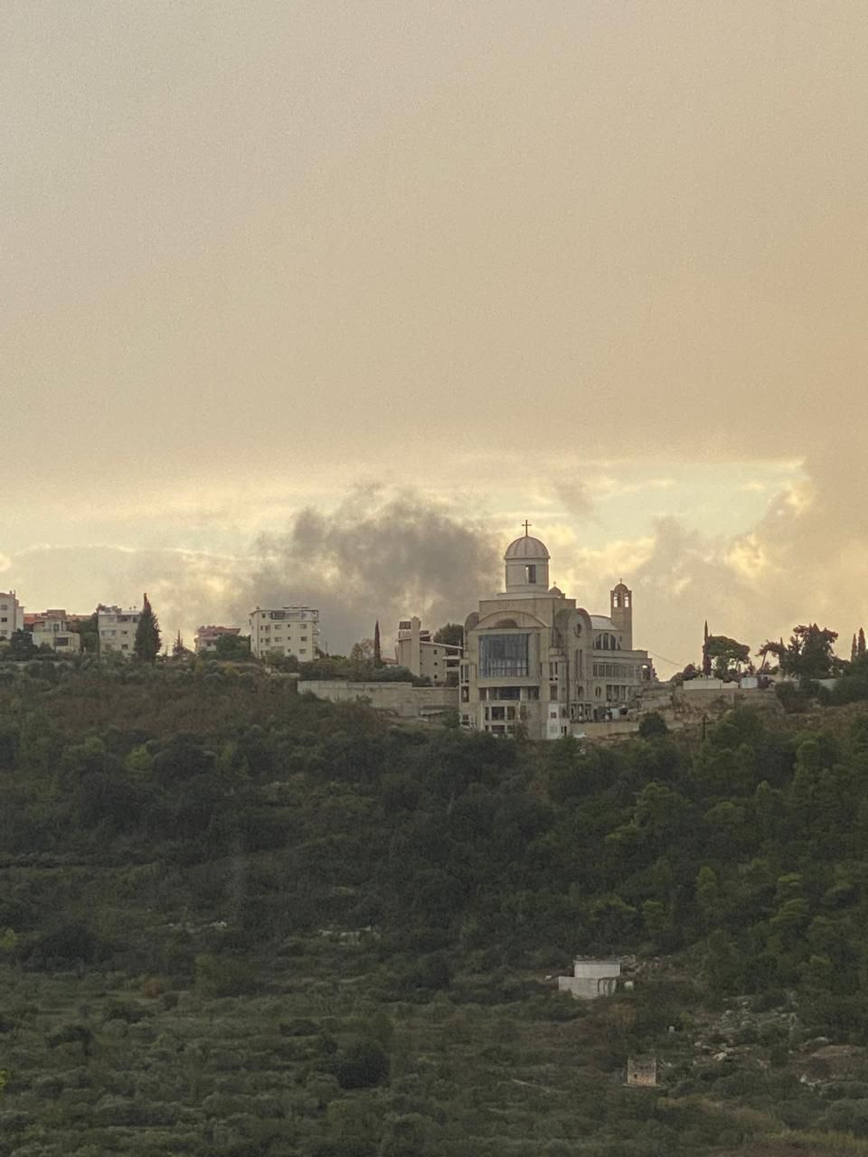 غارة ثانية تستهدف بلدة الغازية قضاء صيدا جنوب لبنان