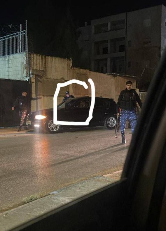 🔴 لحظة تصوير عناصر أمن السلطة الفلسطينية لمنفذ عملية القدس…