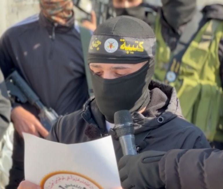 🔴 كتيبة جنين:

“سيطرنا على سلاح آر بي جي استخدمه عناصر…