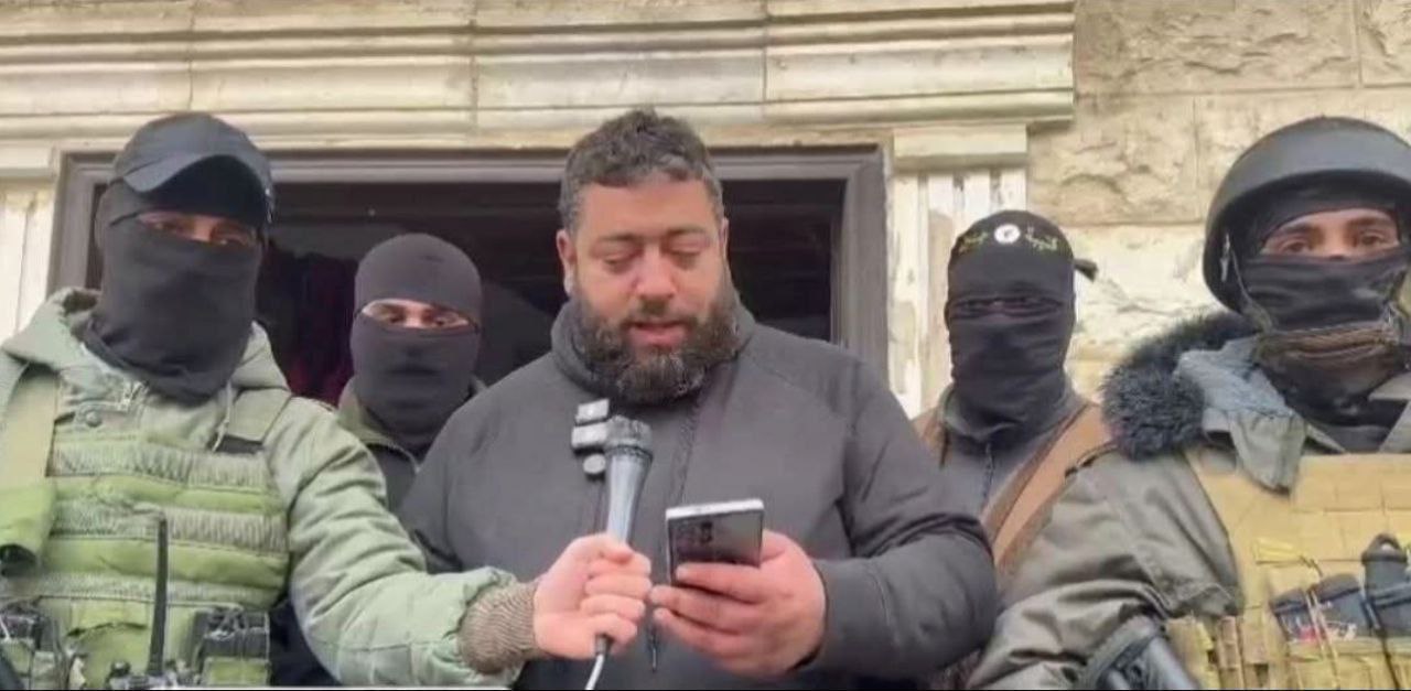 مصادر محلية: أجهزة أمن “السلطة الفلسطينية” اعتقلت القيادي بكتيبة جنين…