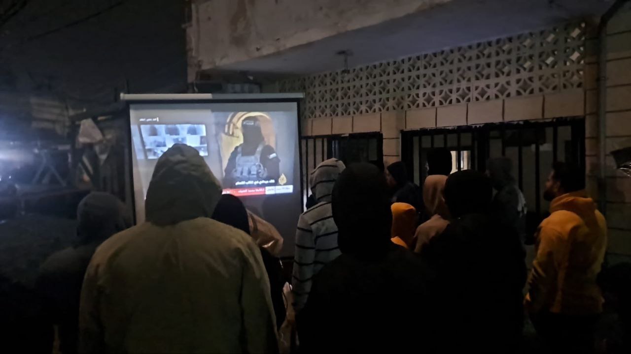 اللاجئون الفلسطينيون في مخيم المية ومية بمدينة صيدا جنوبي لبنان…