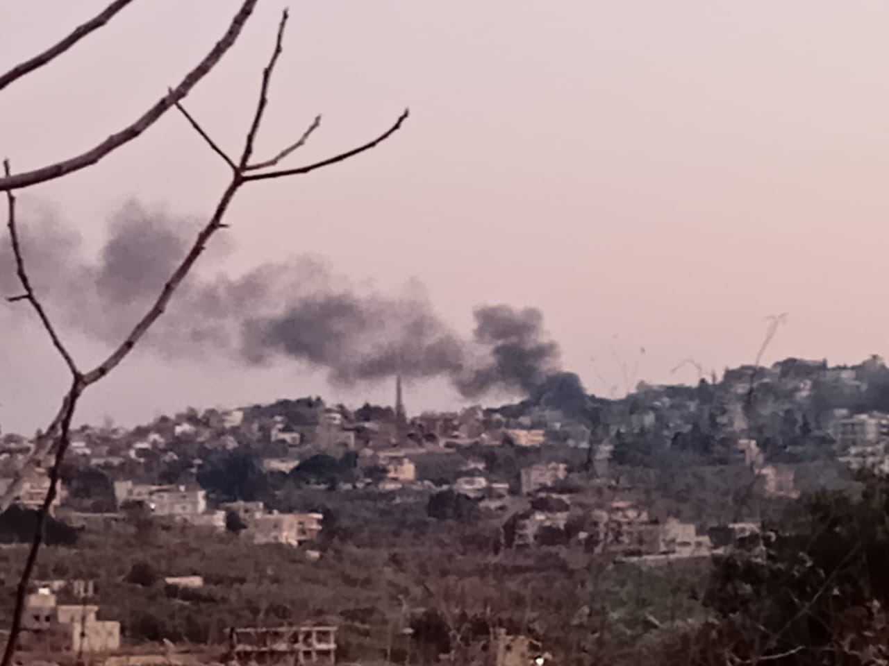 قوات الاحتلال الإسرائيلي تنفذ تفجيرات في بلدة كفركلا جنوب لبنان