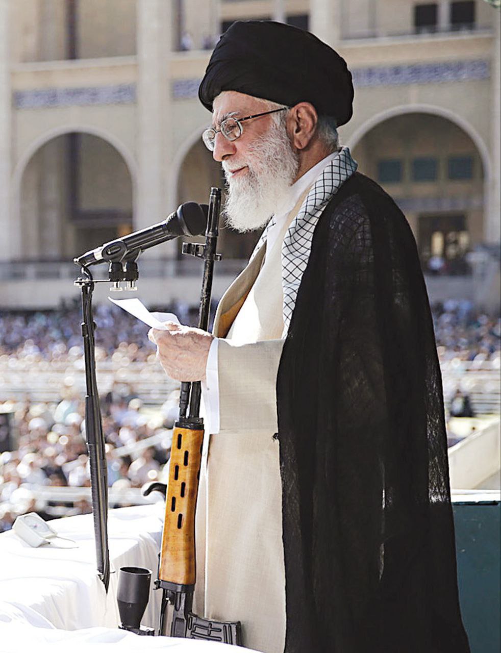 المرشد الأعلى في إيران، السيد علي الخامنئي: 

– الكيان الصهيوني…