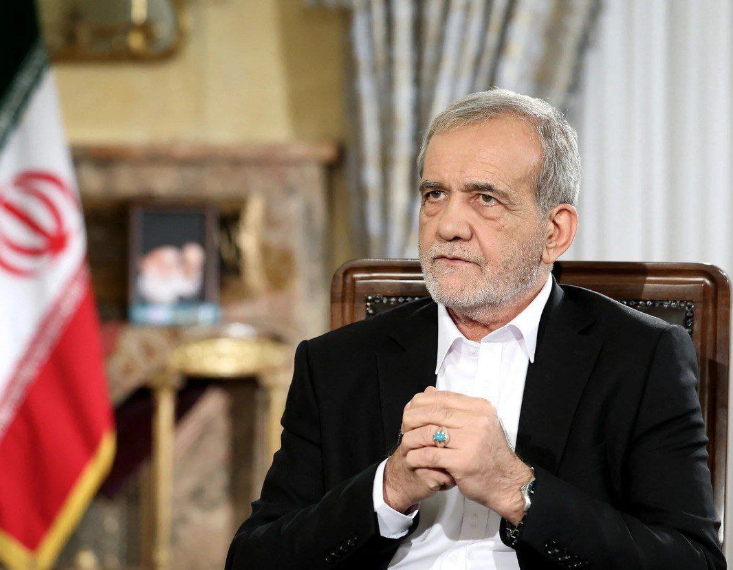 الرئيس الإيراني:
– العدو فشل بتحقيق أهداف الحرب، وفشل بتدمير…