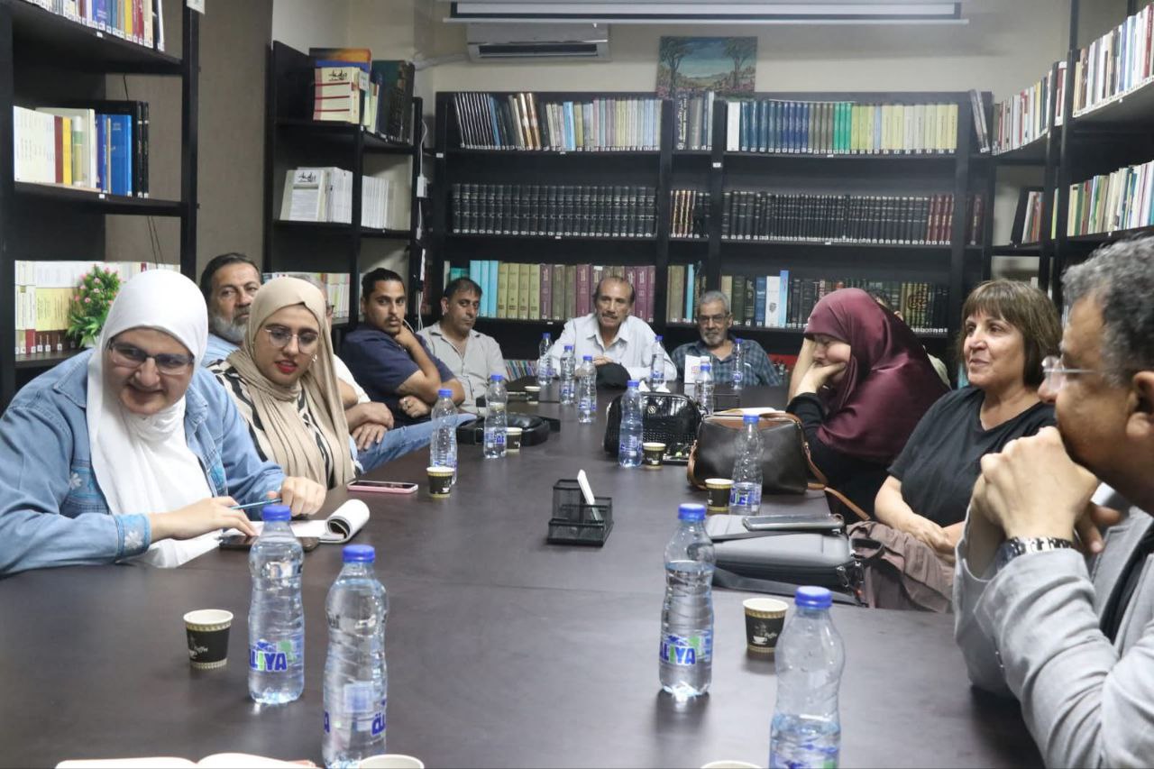 استضافت أكاديمية دار الثقافة في مخيم مار الياس  الشاعر…