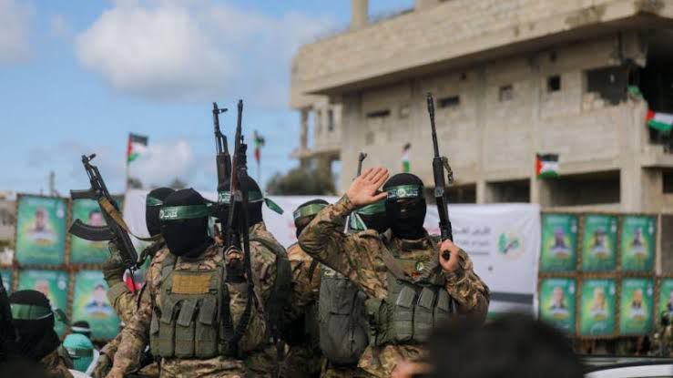 🔴 استطلاع للرأي أجراه المركز الفلسطيني للدراسات والأبحاث

– أظهر الاستطلاع…