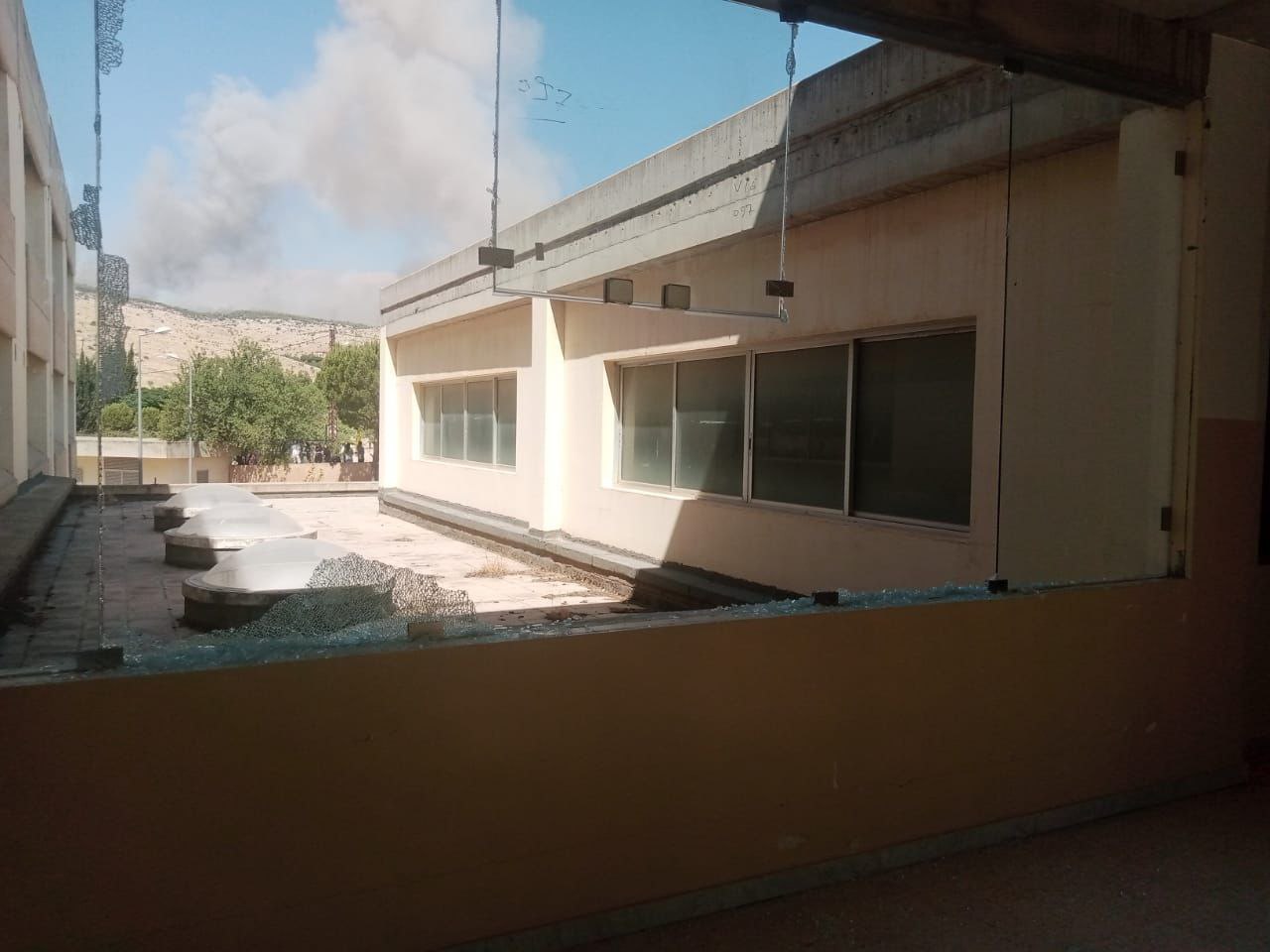 غارات بالقرب من ثانوية شمسطار الرسمية في البقاع منذ قليل…