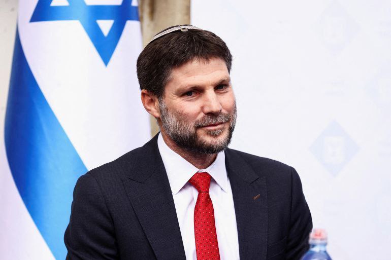 🔴(ديات المستوطنين)
سـمـوتـريـتـش وقّـع: 177 مـلـيـون شـيـكـل سـتُـحـوَّل لـعـائـلات ضـحـايـا الأعـمـال…