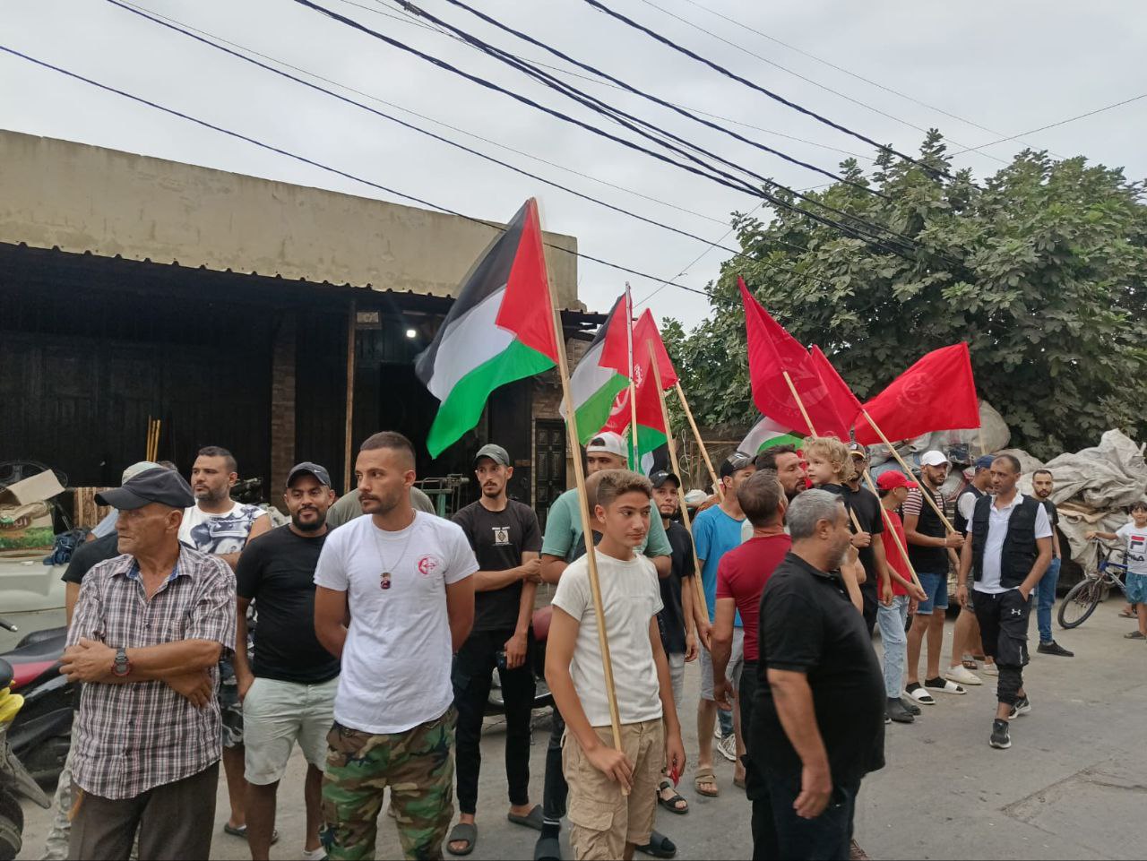 احتفال شعبي وسياسي بإزاحة الستار عن اللوحة الرمزية للشهيدين “محمد…