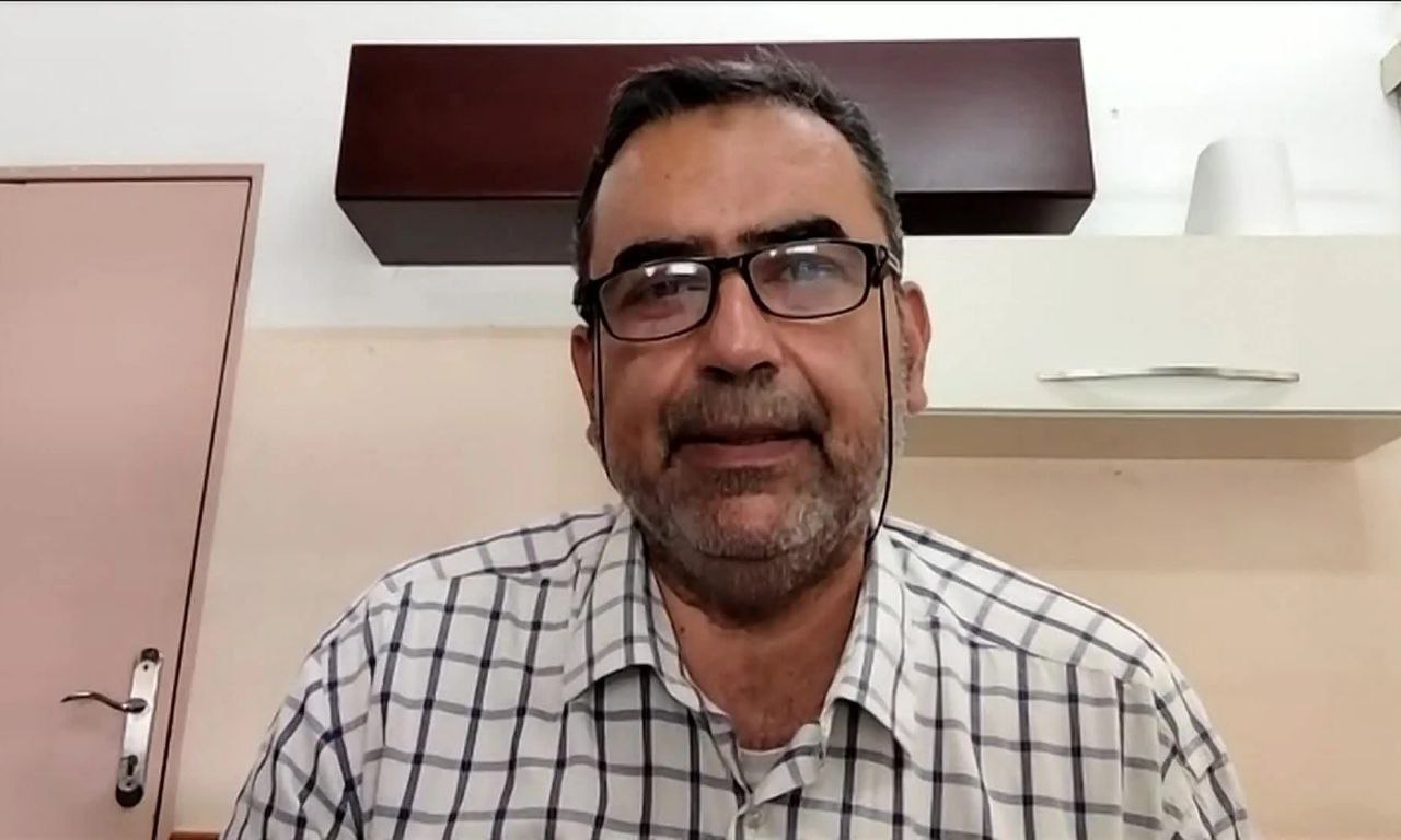 مدير مستشفى الأطفال بمجمع ناصر الطبي، أحمد الفرا: 

– الأطفال…